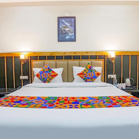 Fabhotel Outhills 마날리 외부 사진