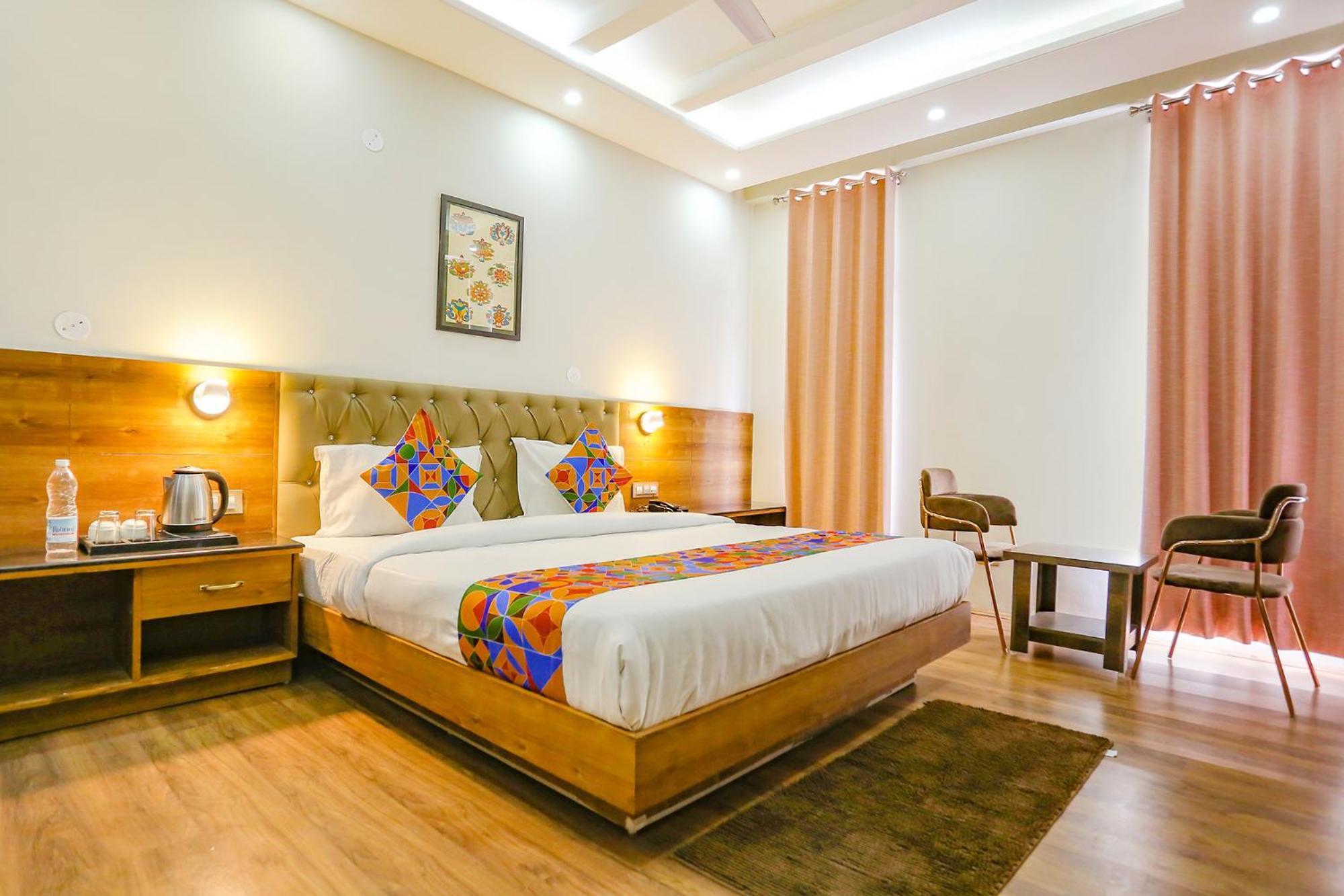 Fabhotel Outhills 마날리 외부 사진