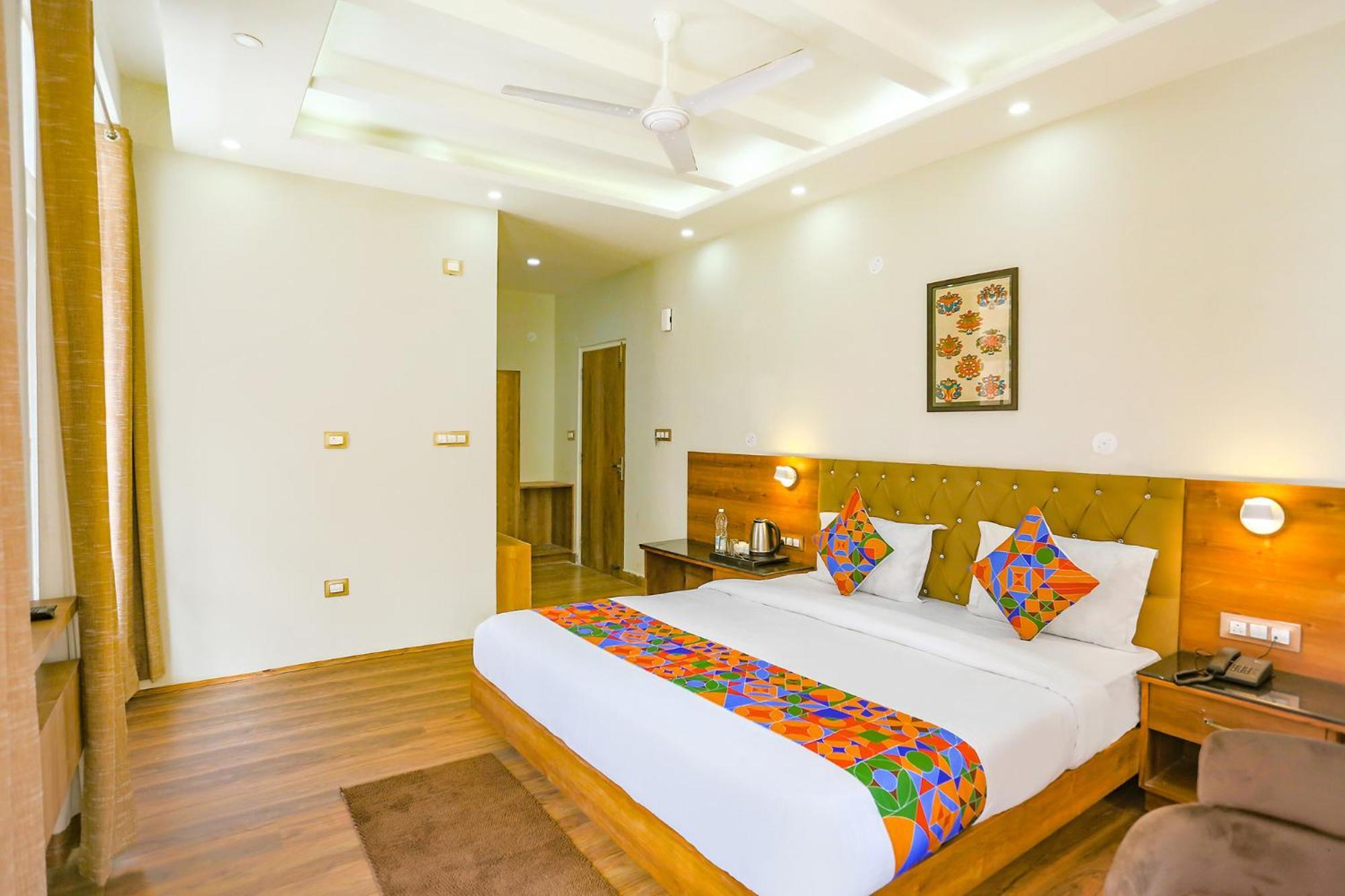 Fabhotel Outhills 마날리 외부 사진